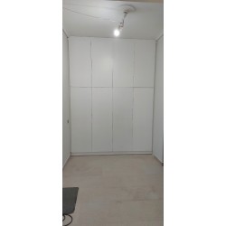 Ντουλάπα Μελαμίνη Μέσα Και Πόρτες Λευκή Λάκα